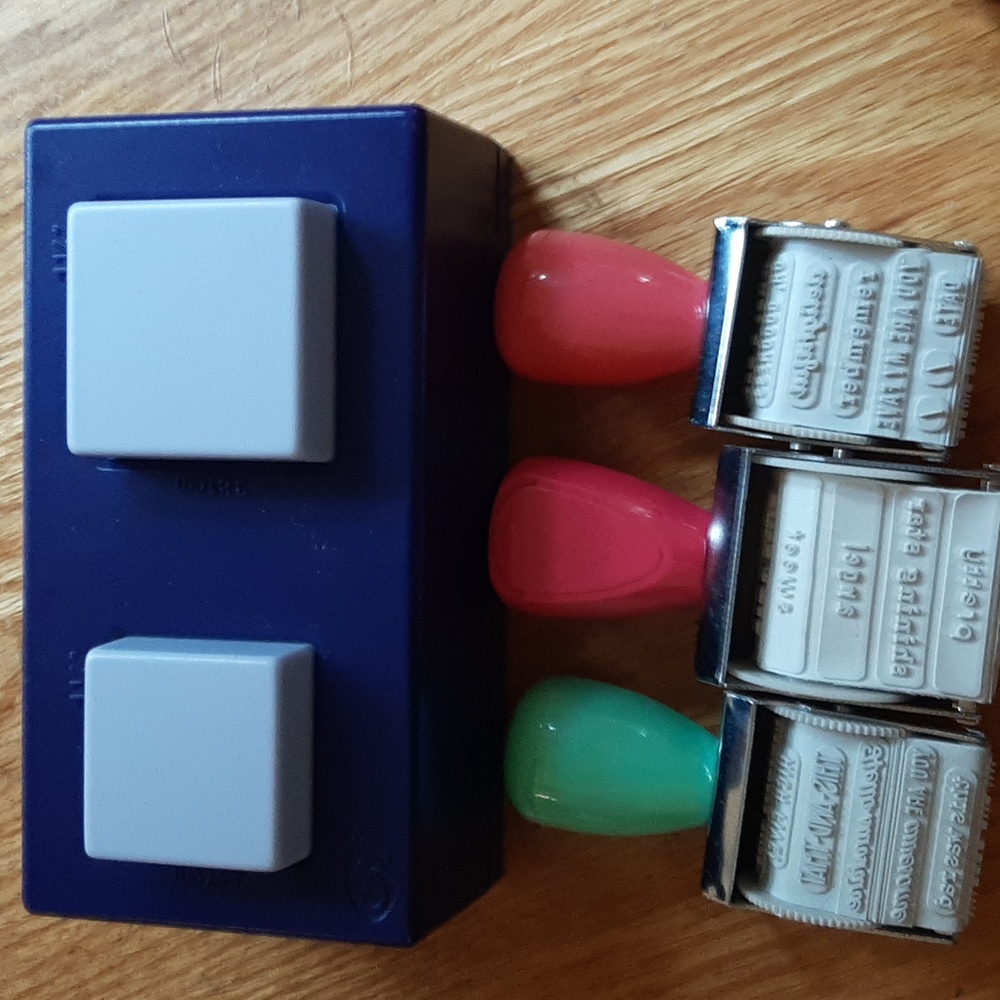 Lot of 5 items for scrapbooking/crafting